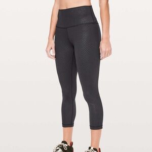 Lululemon - Align Crop, Monochromic Black Emboss, Size 8